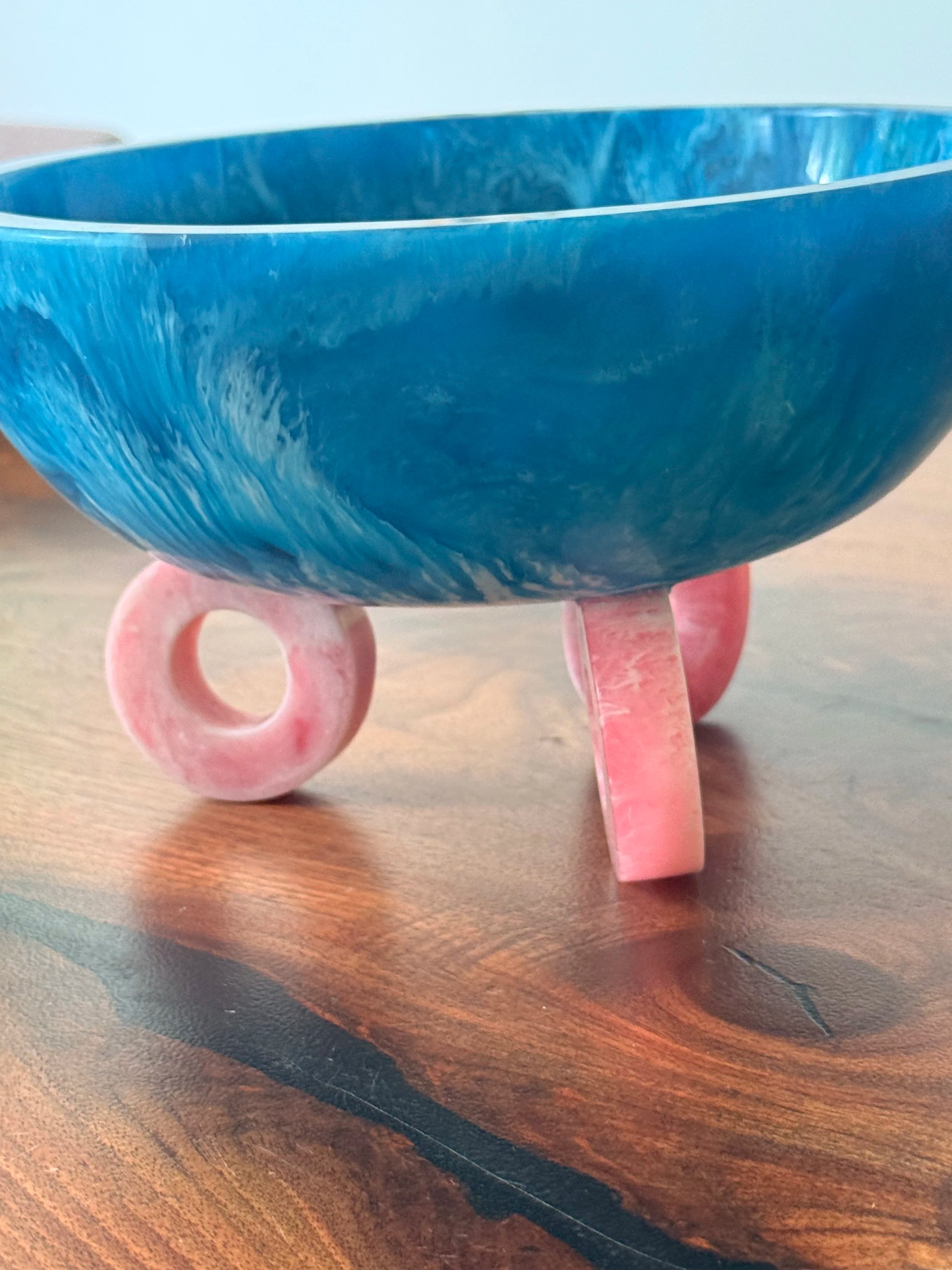 Resin Pedestal Bowl