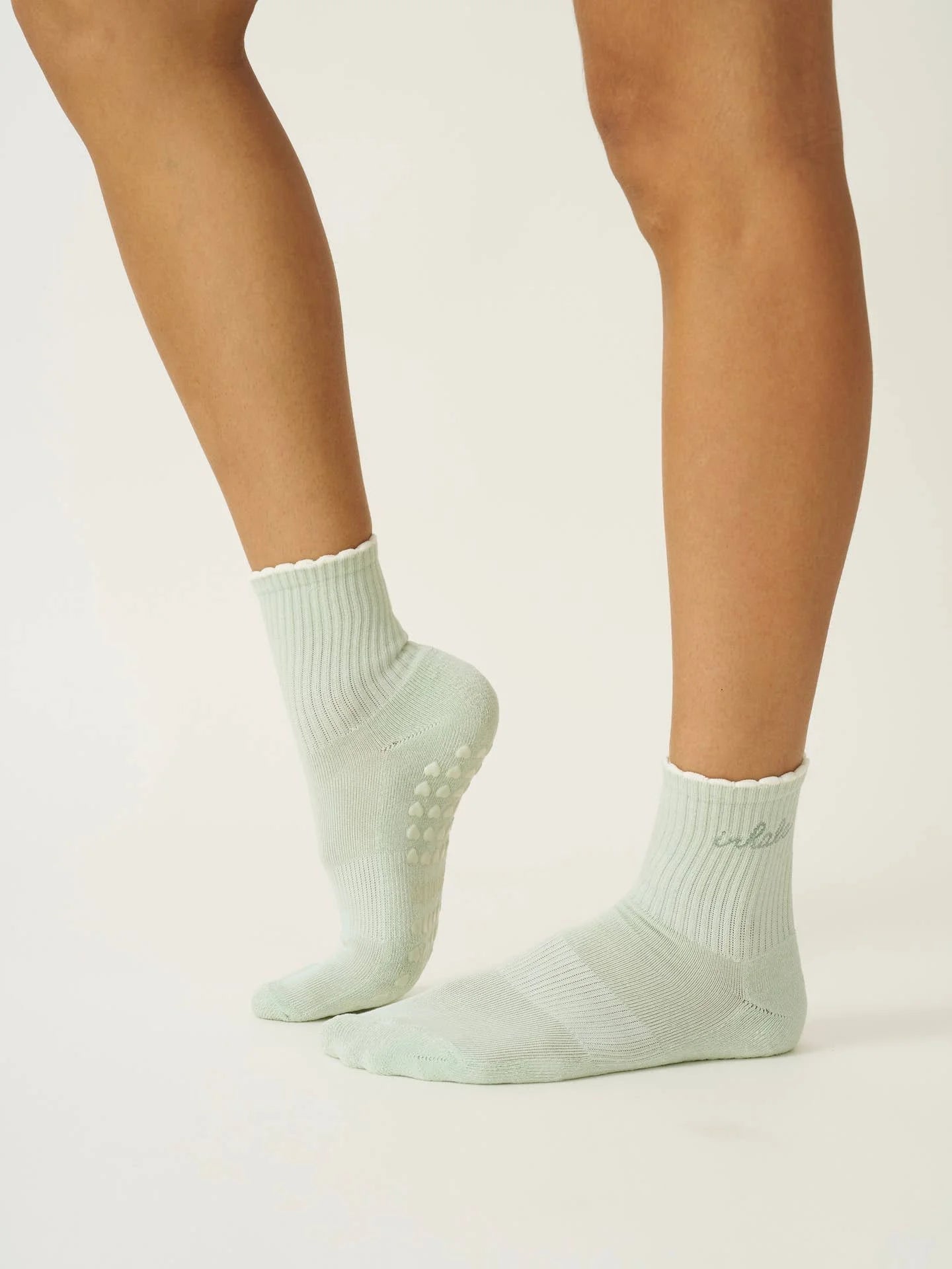 🧘🏼‍♀️ Inhale Exhale Grip Sock [Mint Green], Pilates Socks - image 3